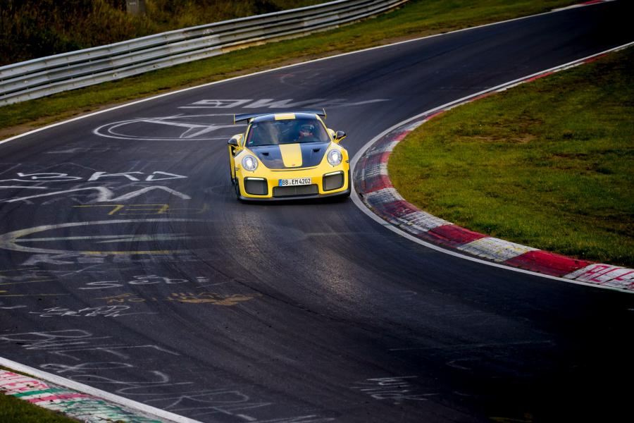  Porsche 911 GT2 RS (991) 2017 года  (WW) (фото 79 из 93)